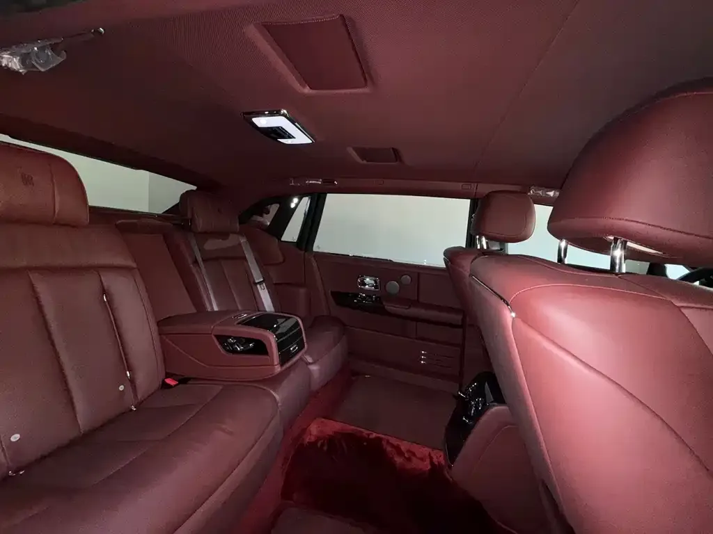 Rolls-Royce Phantom 2022 из CN, фото 6