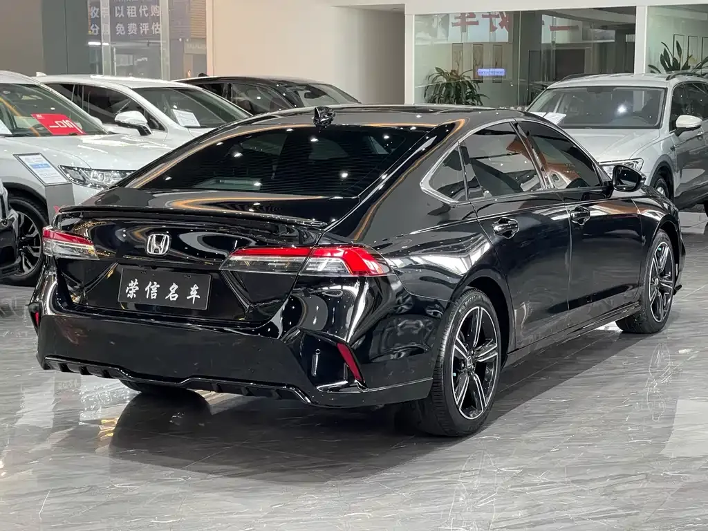 Honda Inspire 2024 из CN, фото 4