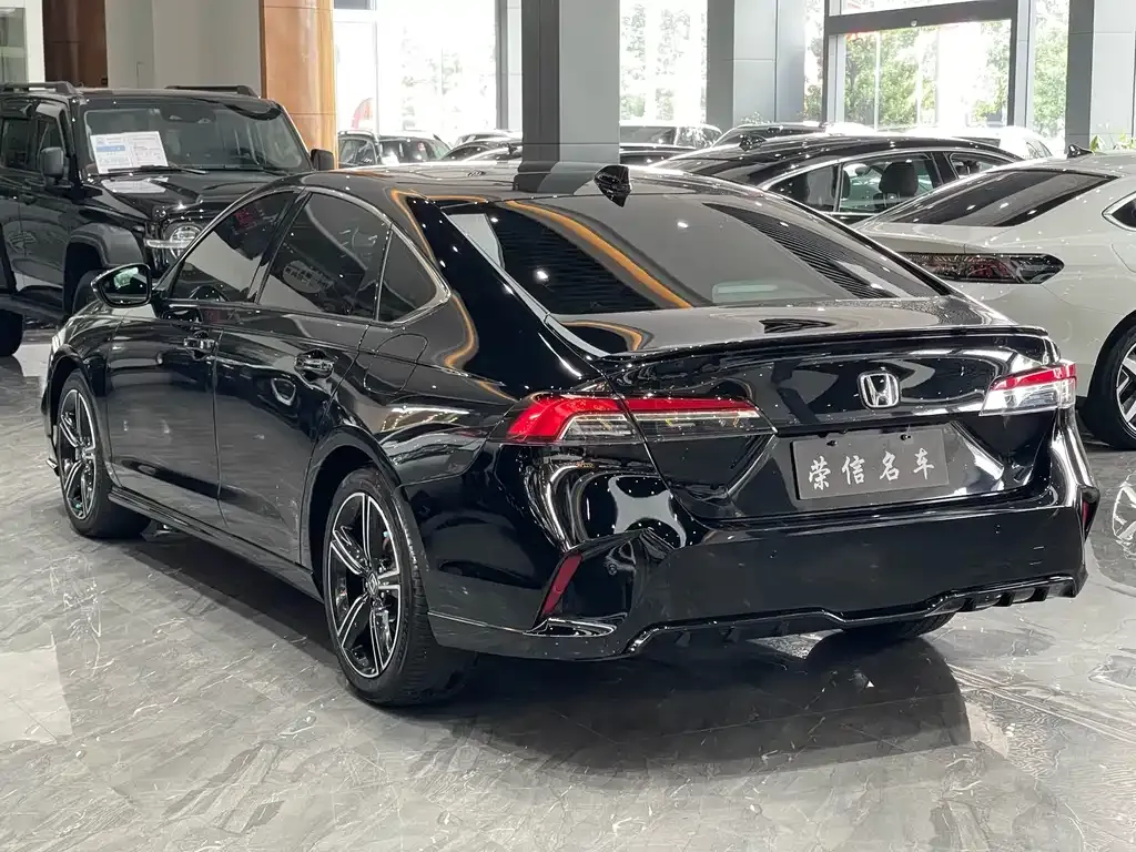 Honda Inspire 2024 из CN, фото 5