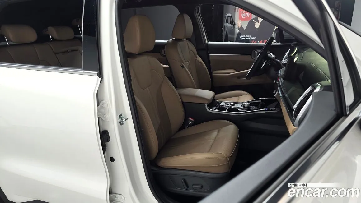 Kia Sorento — фото 10