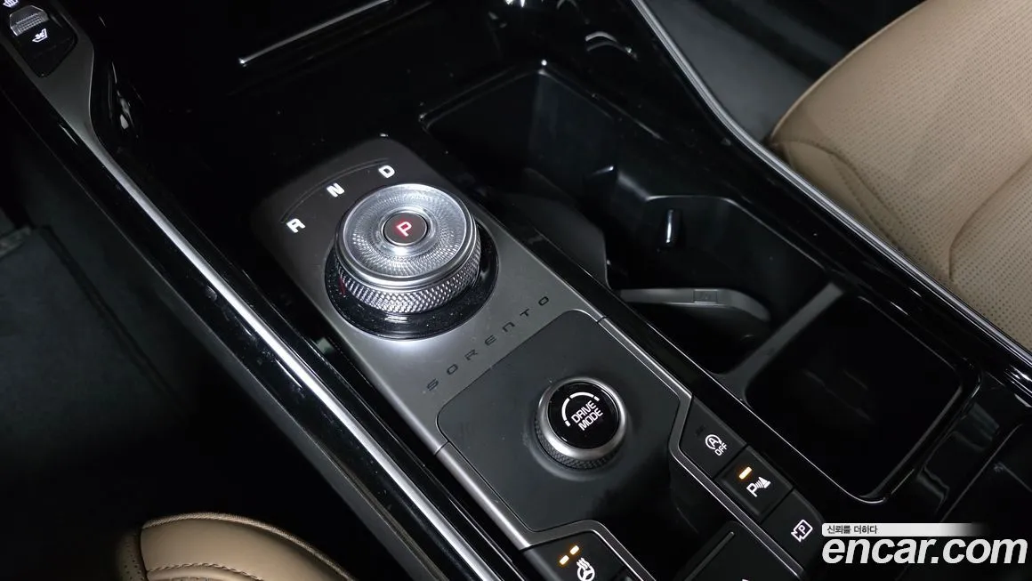 Kia Sorento — фото 9
