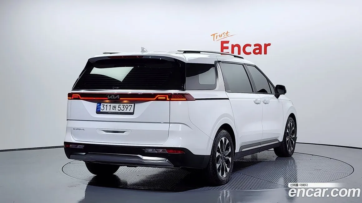 Kia Carnival 2023 из KR, фото 2