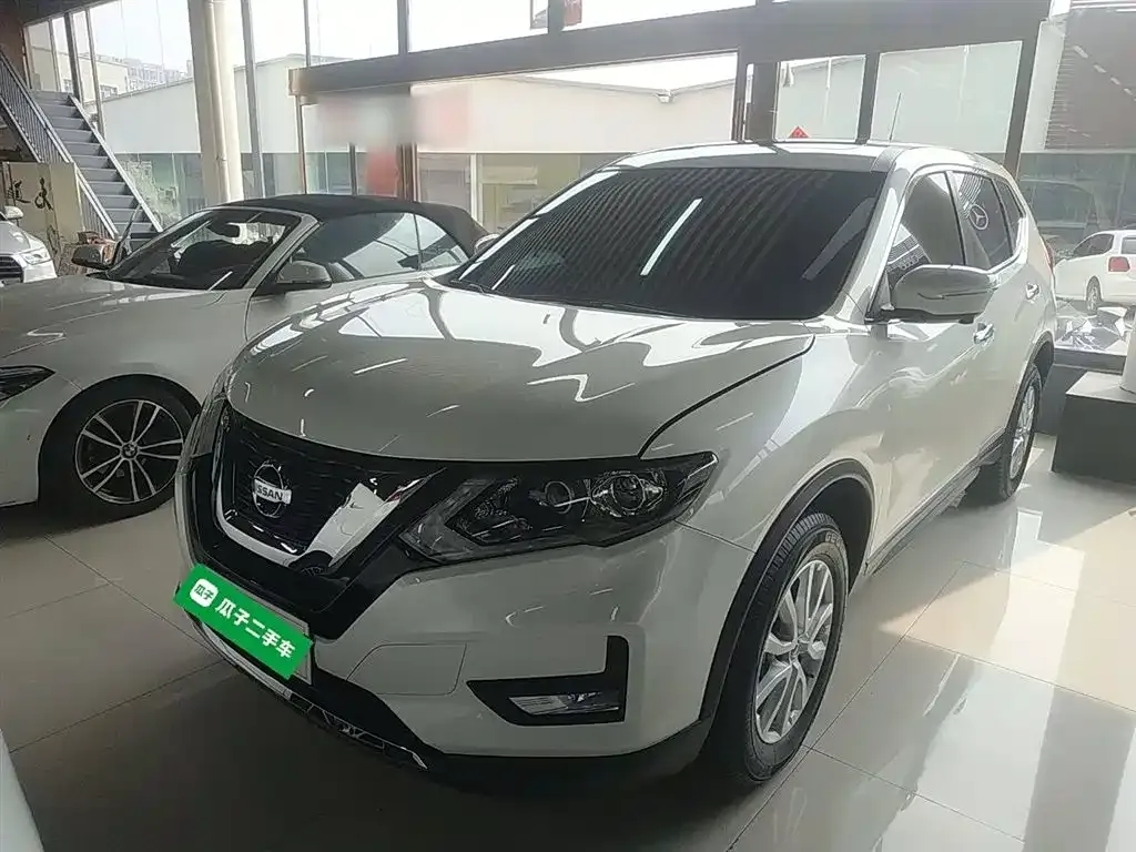 Nissan X-Trail 2023 из CN, фото 1