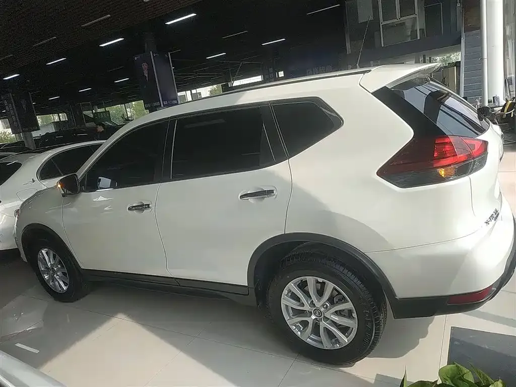 Nissan X-Trail 2023 из CN, фото 5