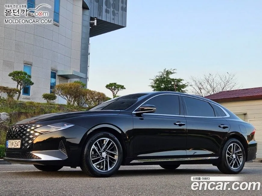 Hyundai Grandeur — фото 1