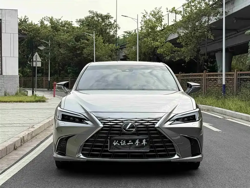 Lexus ES 2025 из CN, фото 1