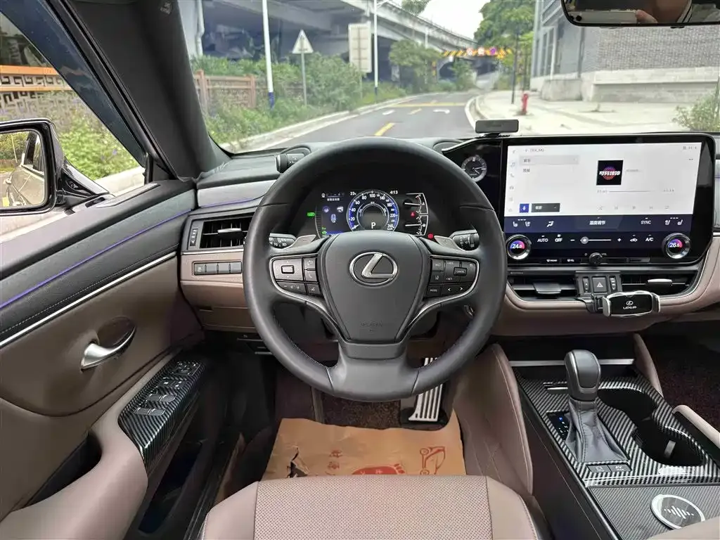 Lexus ES 2025 из CN, фото 9
