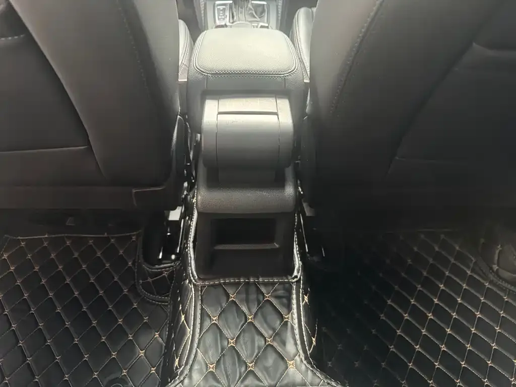 Audi Q2L 2023 из CN, фото 10