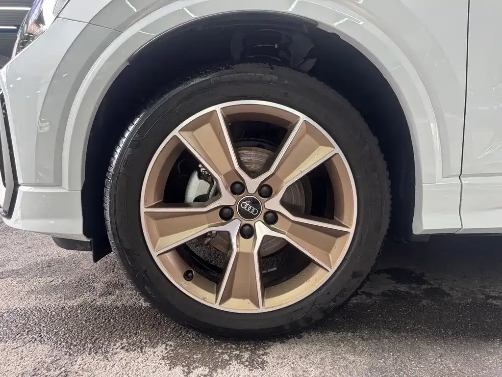 Audi Q2L 2023 из CN, фото 5