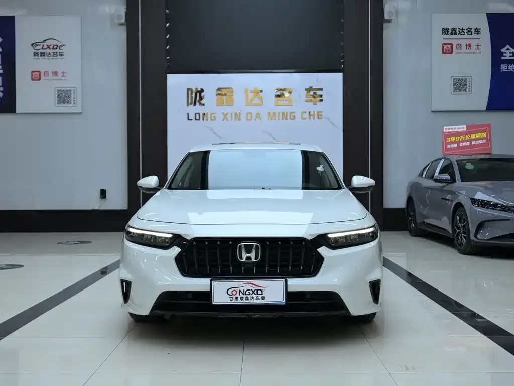 Honda Inspire 2023 из CN, фото 2