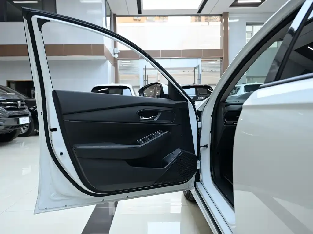 Honda Inspire 2023 из CN, фото 6