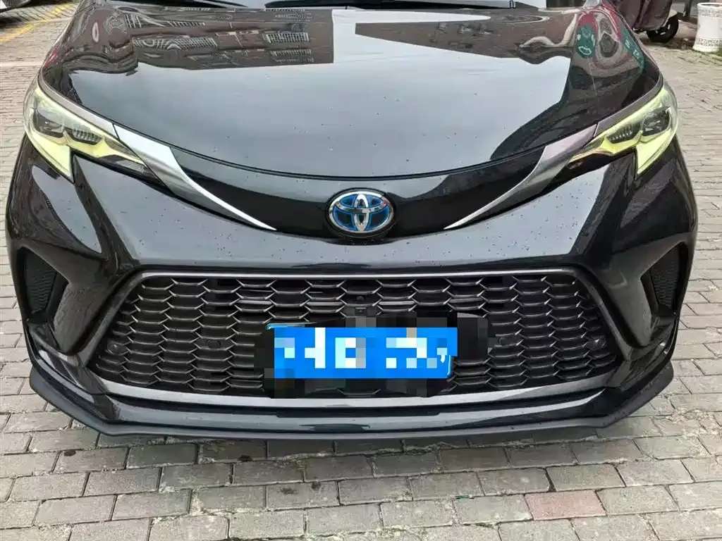 Toyota Granvia 2024 из CN, фото 7