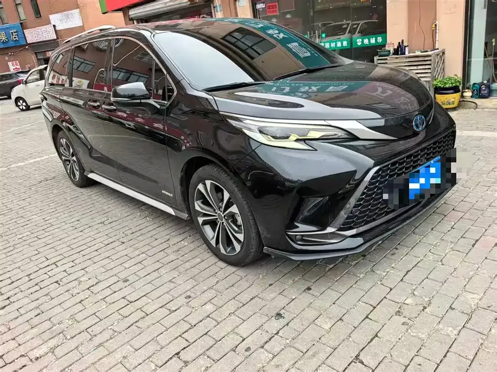 Toyota Granvia 2024 из CN, фото 8