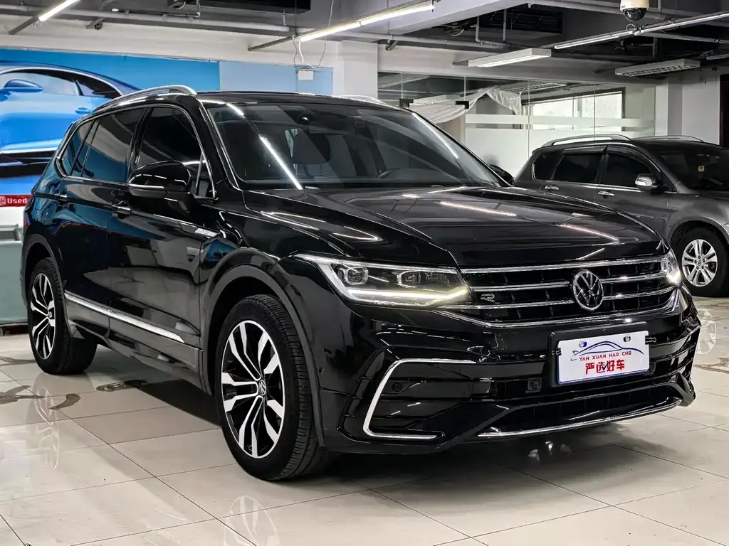 Volkswagen Tiguan L 2023 из CN, фото 3
