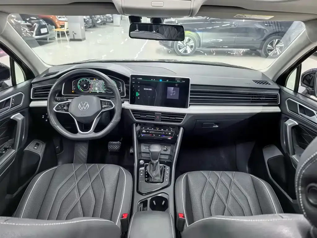 Volkswagen Tiguan L 2023 из CN, фото 5