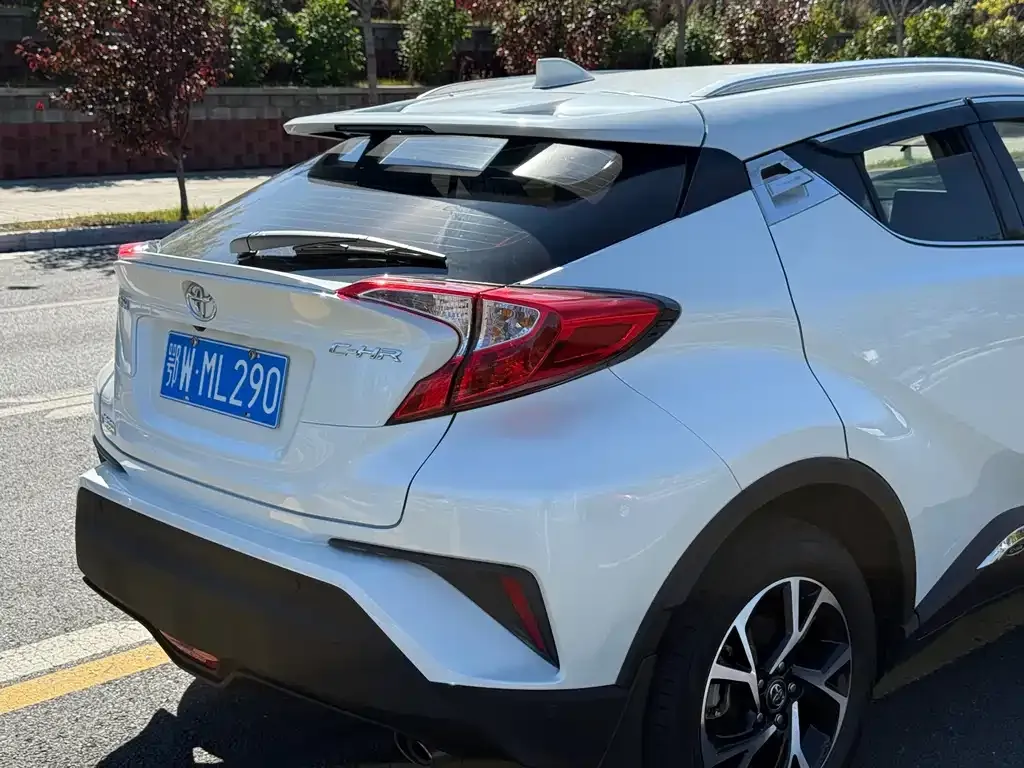 Toyota C-HR 2021 из CN, фото 8
