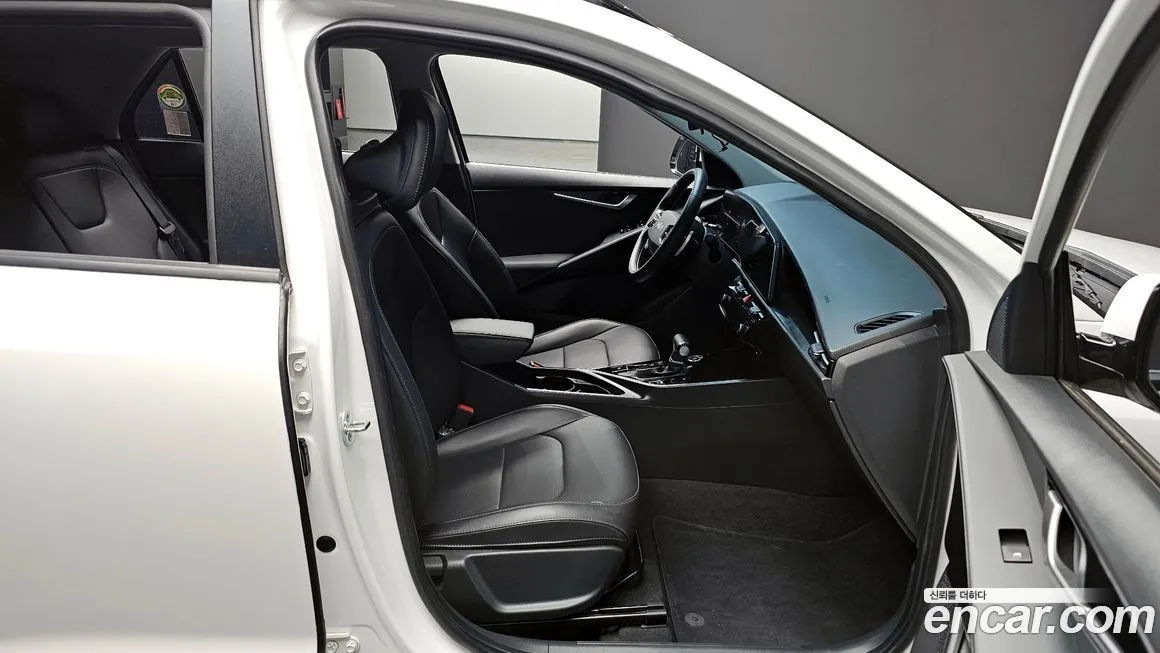 Kia Niro — фото 10