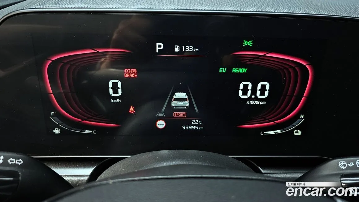 Kia Niro — фото 8