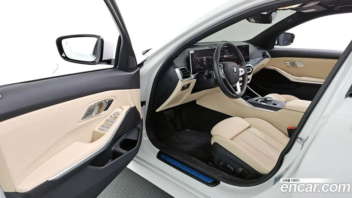 BMW 3-Series 2024 из KR, фото 10