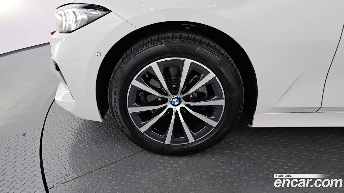 BMW 3-Series 2024 из KR, фото 5