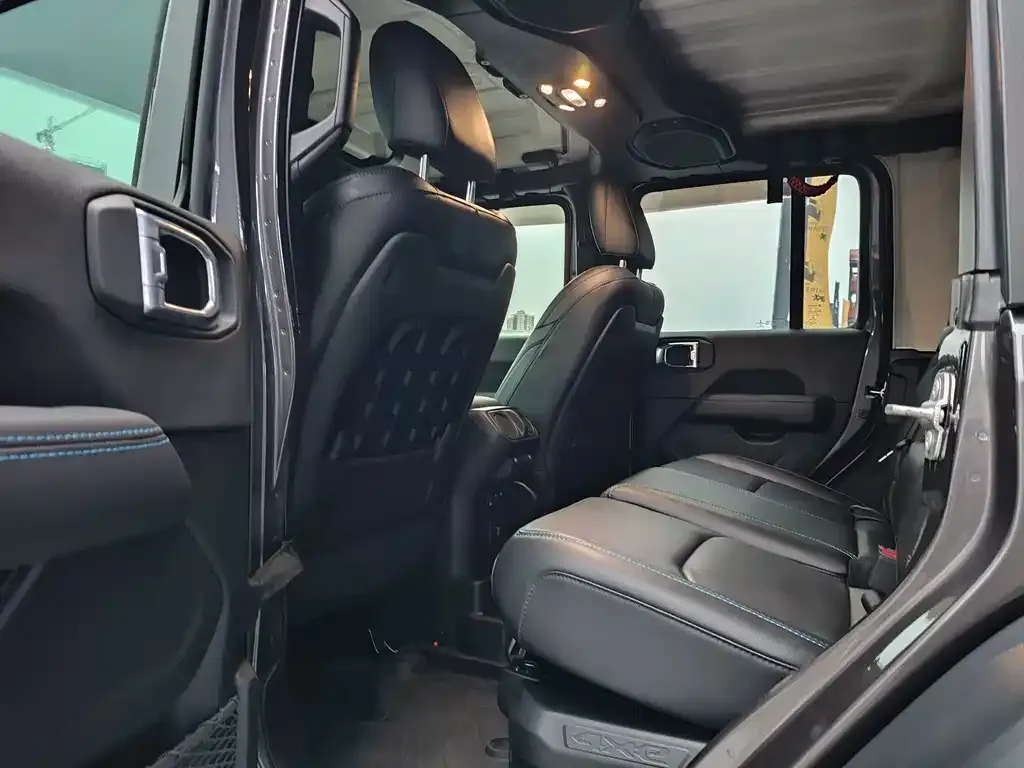 Jeep Wrangler PHEV 2021 из CN, фото 6