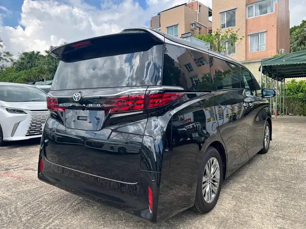 Toyota Alphard 2025 из CN, фото 9