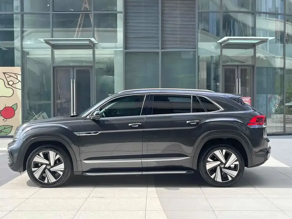 Volkswagen Teramont 2023 из CN, фото 8