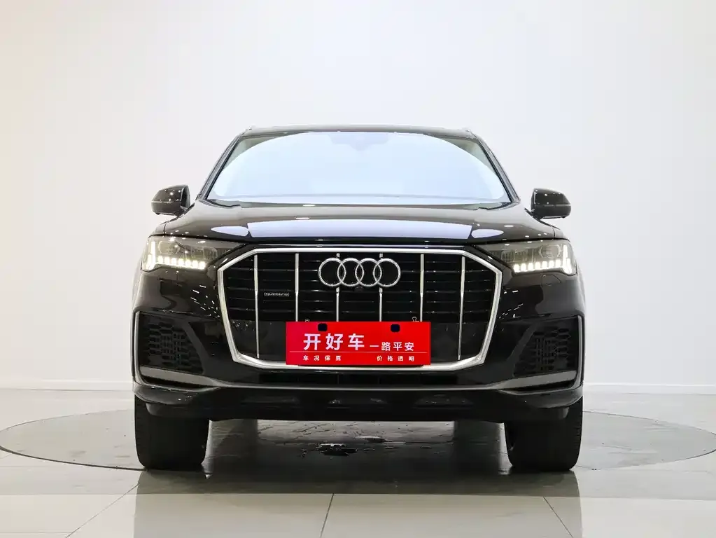 Audi Q7 2021 из CN, фото 2