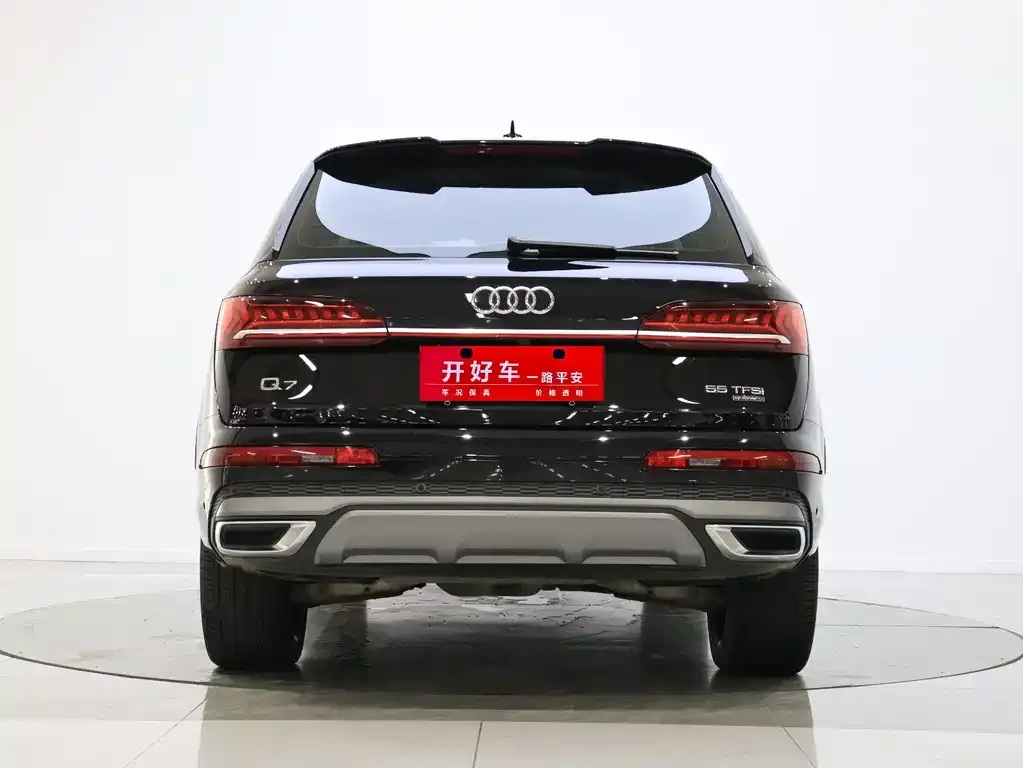 Audi Q7 2021 из CN, фото 3