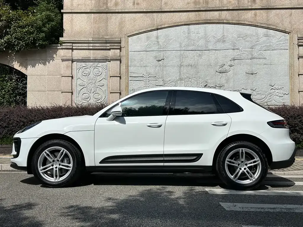 Porsche Macan 2024 из CN, фото 3