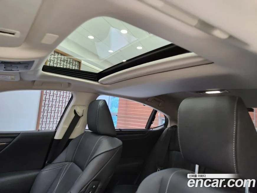 Lexus ES 2026 из KR, фото 8