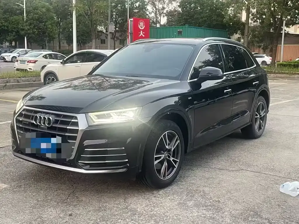 Audi Q5L 2021 из CN, фото 1
