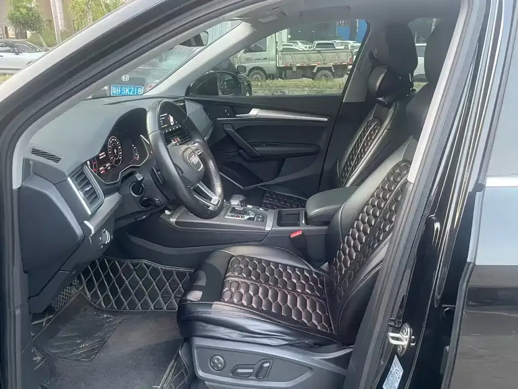 Audi Q5L 2021 из CN, фото 7