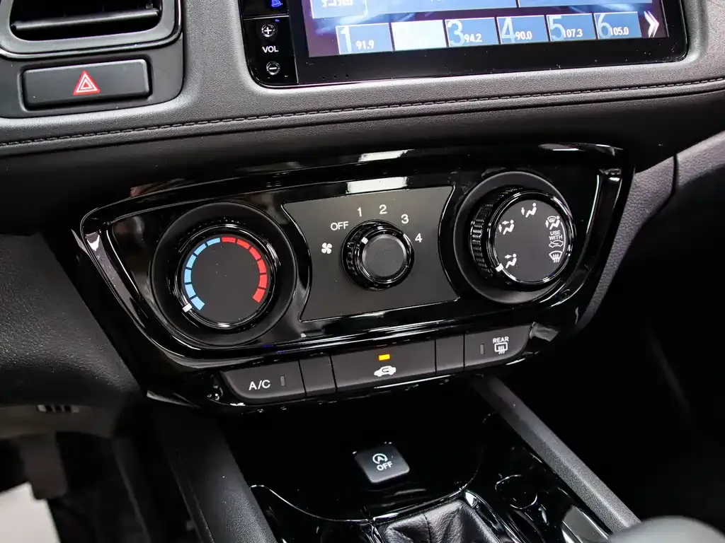 Honda Vezel 2021 из CN, фото 10