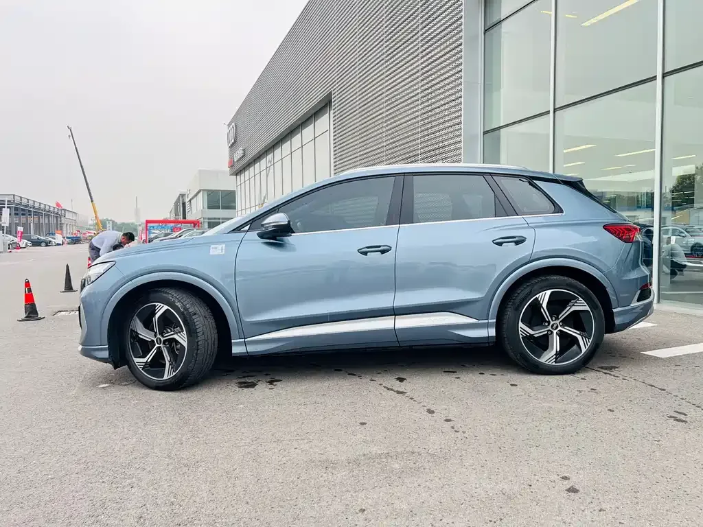 Audi Q4 e-tron 2024 из CN, фото 3