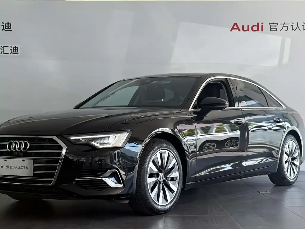 Audi A6L — фото 1