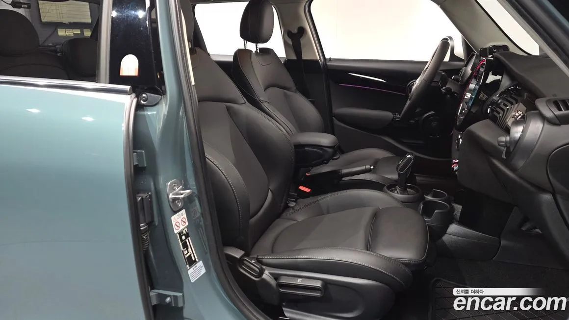 Mini Cooper 2023 из KR, фото 10