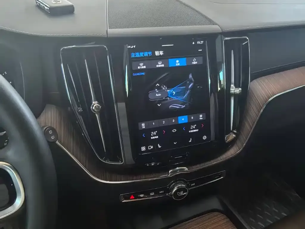 [object Object] XC60 2024 из CN, фото 8