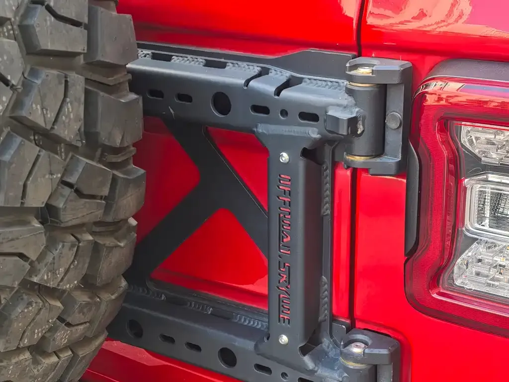 Jeep Wrangler — фото 7