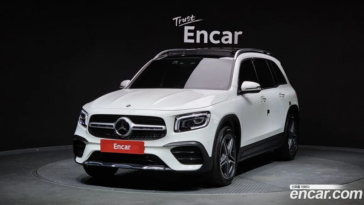 Mercedes-Benz GLB-Class — фото 1