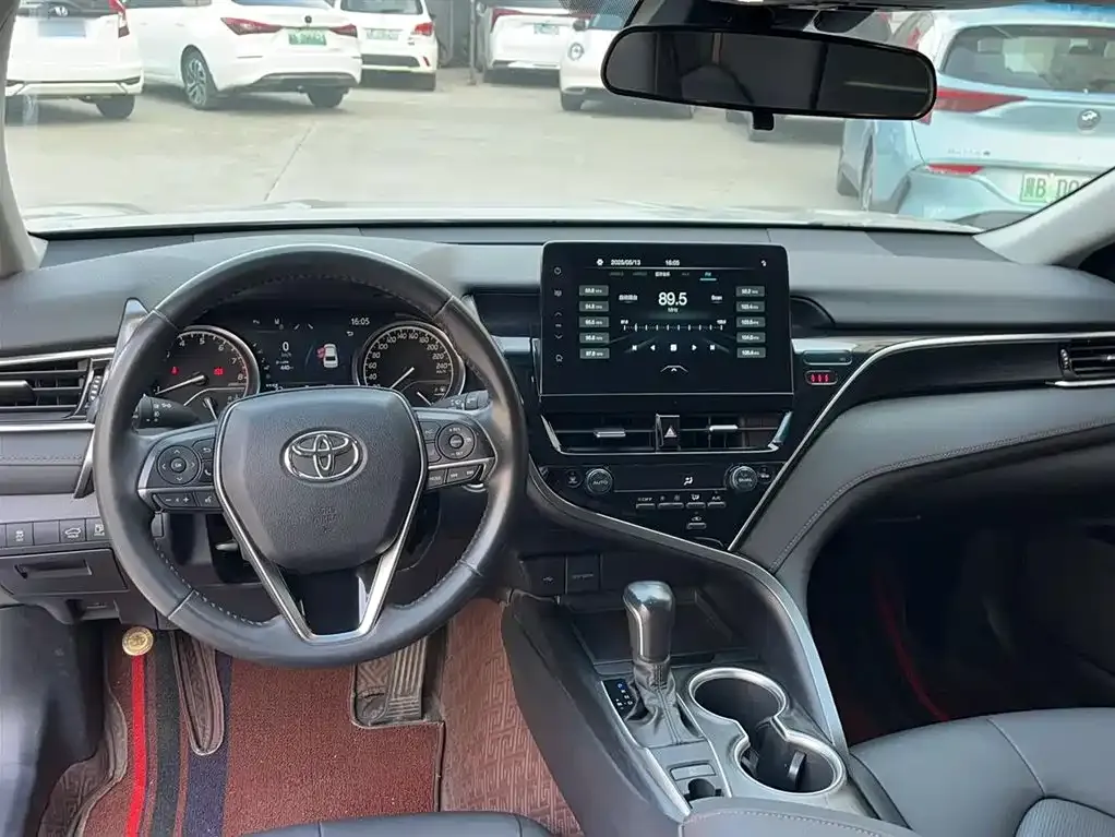 Toyota Camry 2021 из CN, фото 10