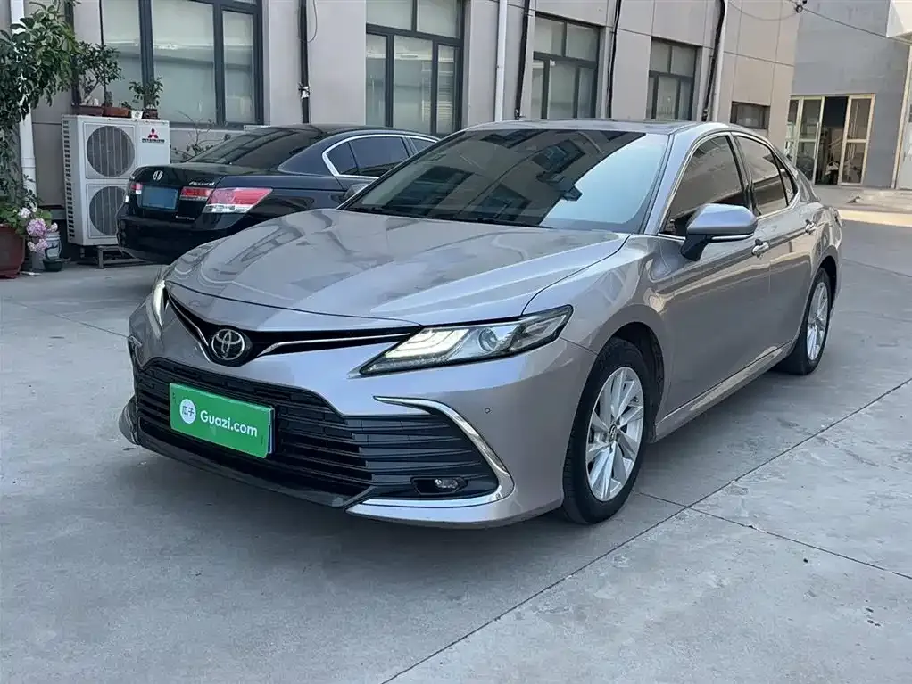 Toyota Camry 2021 из CN, фото 2