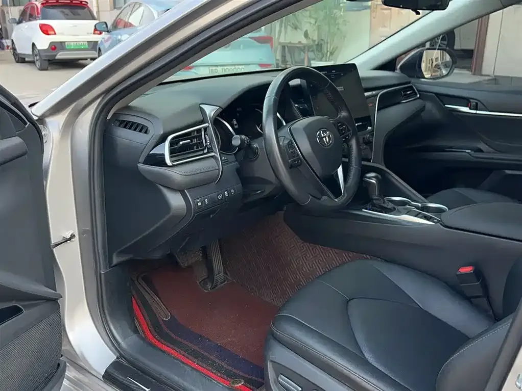 Toyota Camry 2021 из CN, фото 9