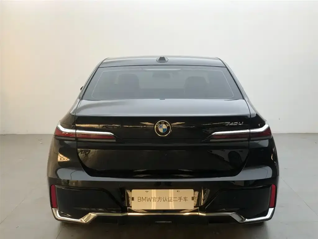 BMW 7 Series 2023 из CN, фото 5