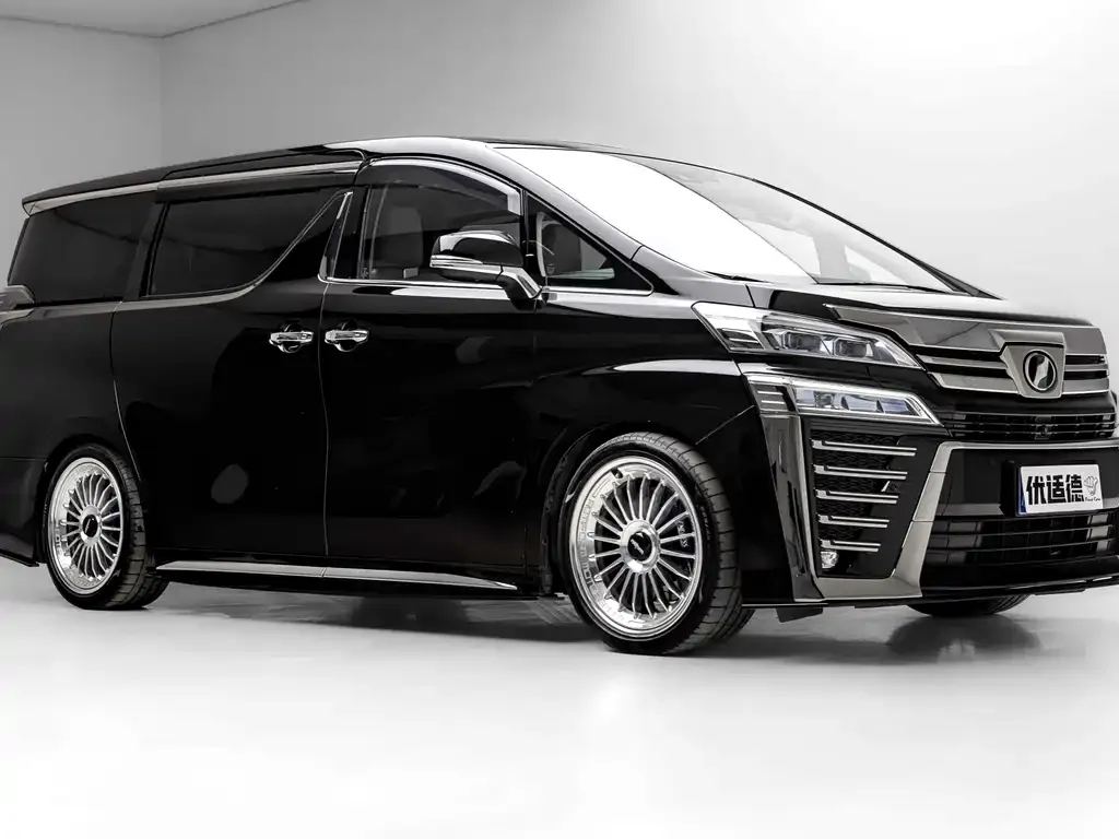 Toyota Vellfire — фото 2