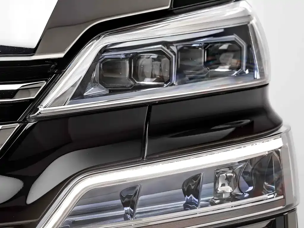 Toyota Vellfire — фото 4