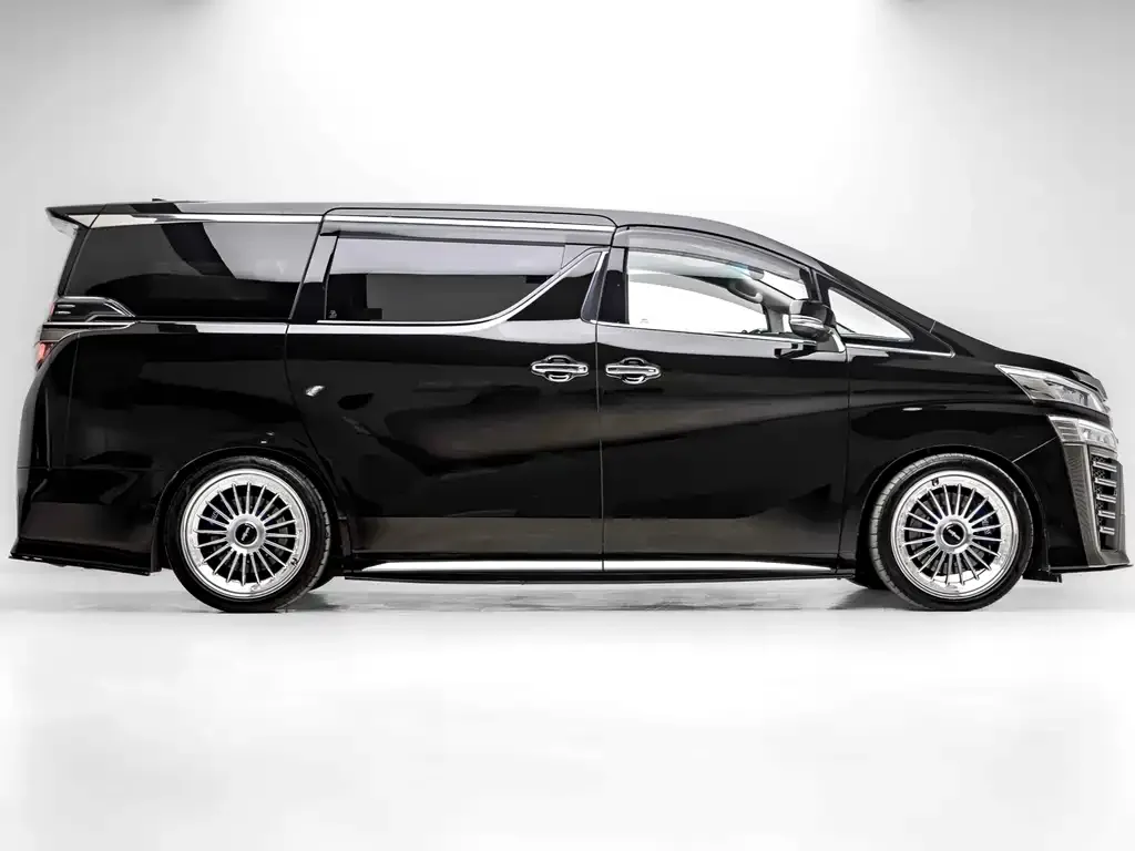Toyota Vellfire — фото 5