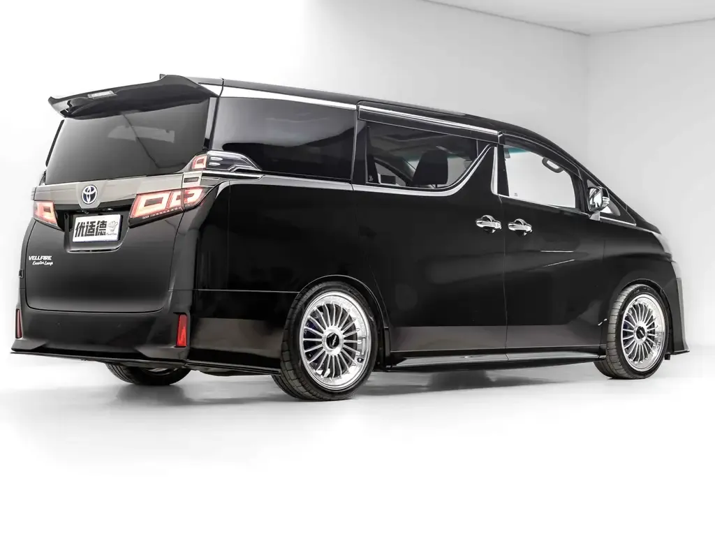 Toyota Vellfire — фото 6