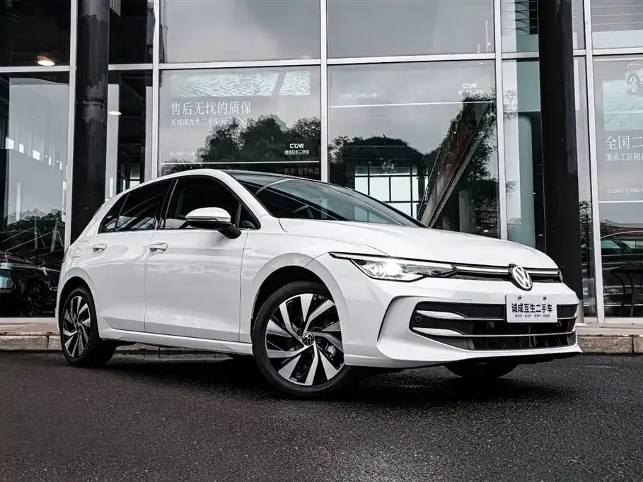 Volkswagen Golf 2025 из CN, фото 3