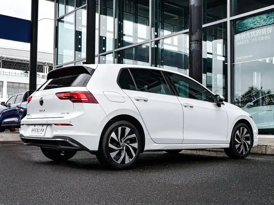 Volkswagen Golf 2025 из CN, фото 6